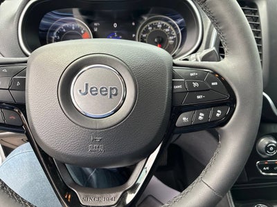 2023 Jeep Cherokee Altitude Lux