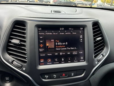 2023 Jeep Cherokee Altitude Lux