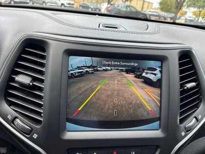 2023 Jeep Cherokee Altitude Lux