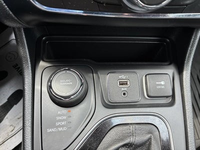 2023 Jeep Cherokee Altitude Lux