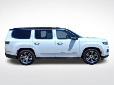 2023 Jeep Grand Wagoneer BASE