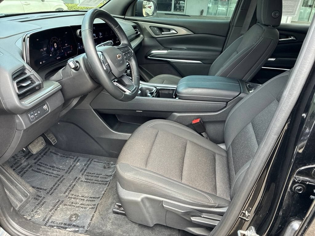 2024 Chevrolet Traverse LS