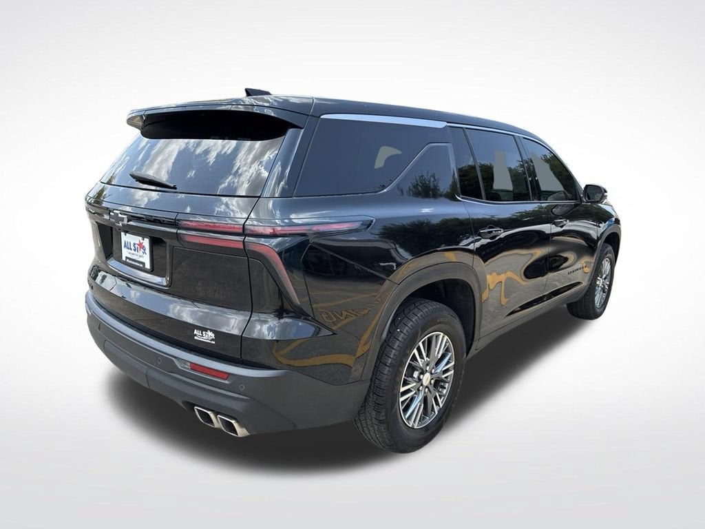 2024 Chevrolet Traverse LS