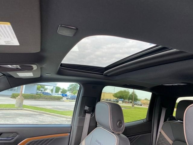 2024 GMC Canyon Denali