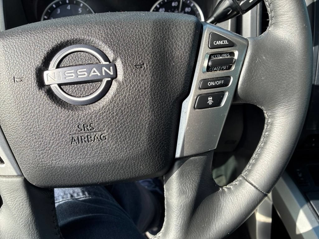 2024 Nissan Titan SV