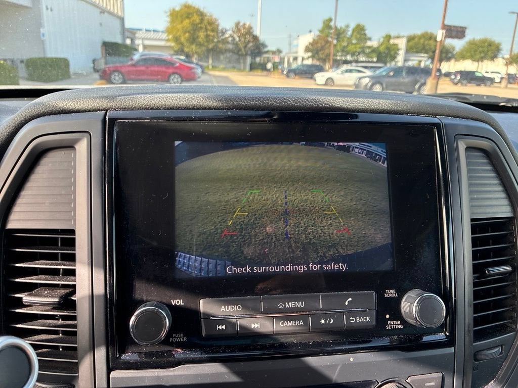 2024 Nissan Titan SV