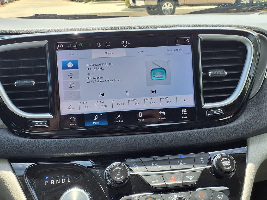 2024 Chrysler Pacifica Touring L