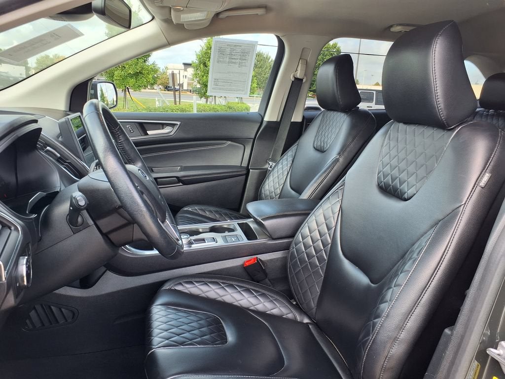2023 Ford Edge Titanium