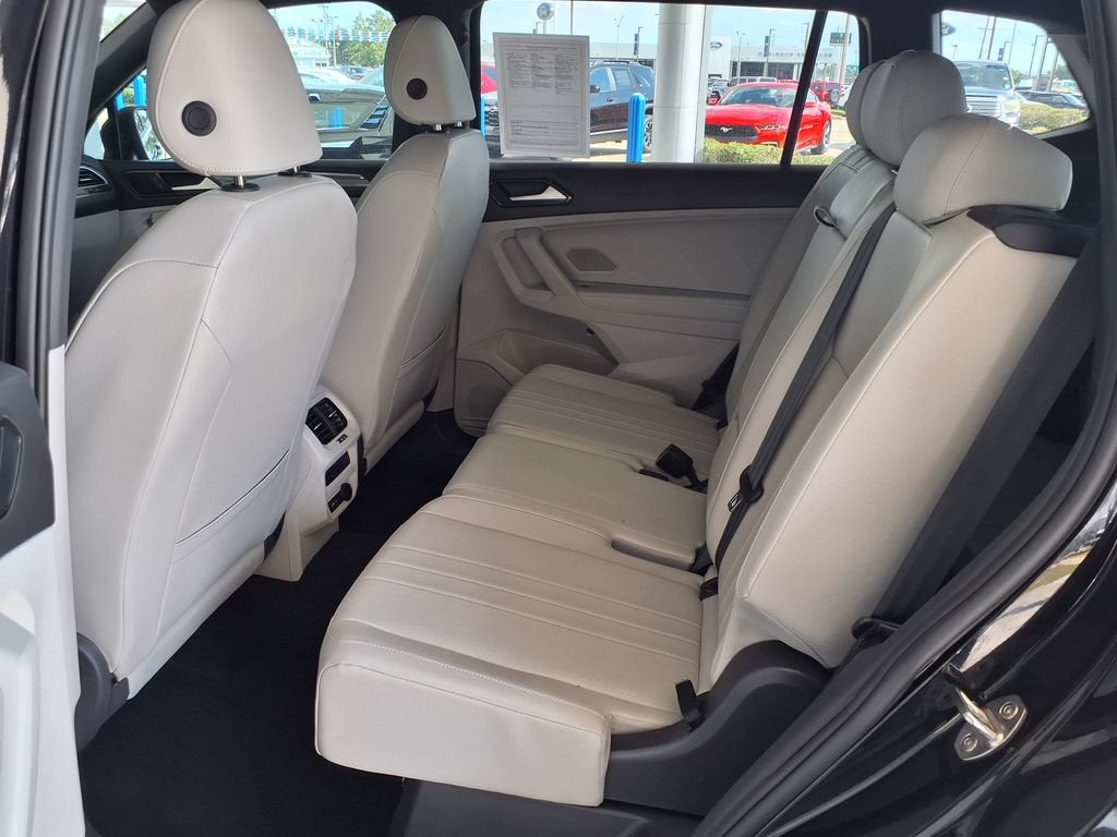 2024 Volkswagen Tiguan SE R-Line Black