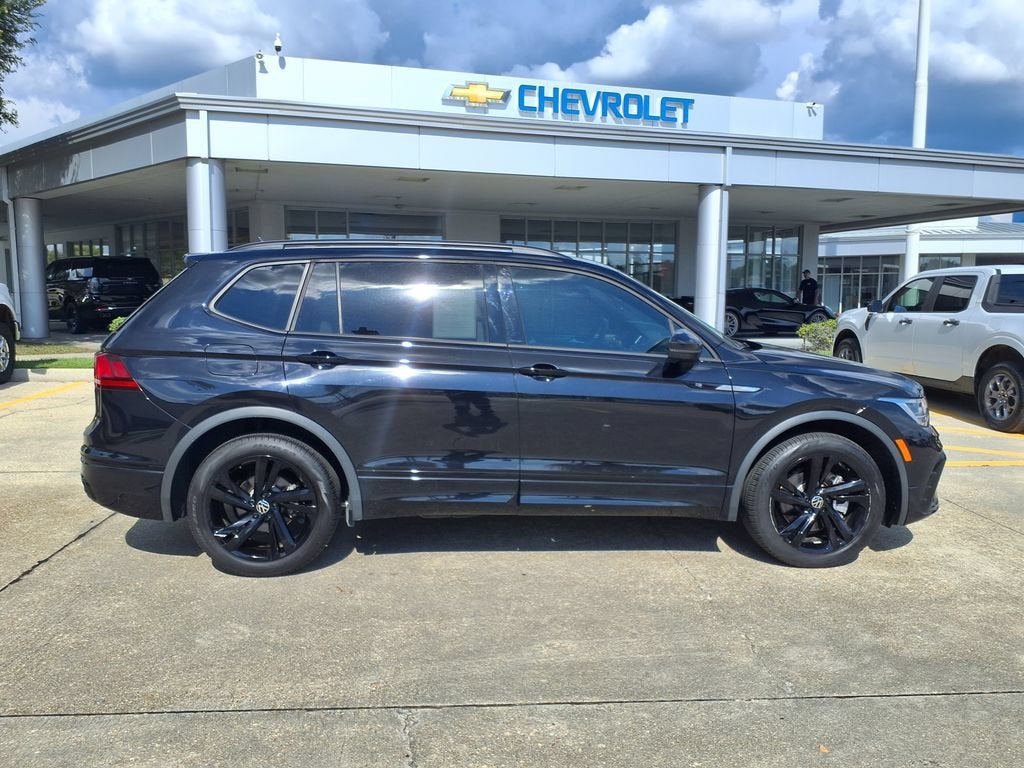 2024 Volkswagen Tiguan SE R-Line Black