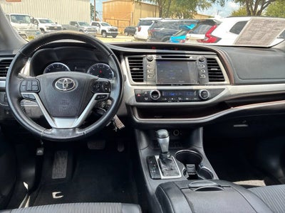 2017 Toyota Highlander LE