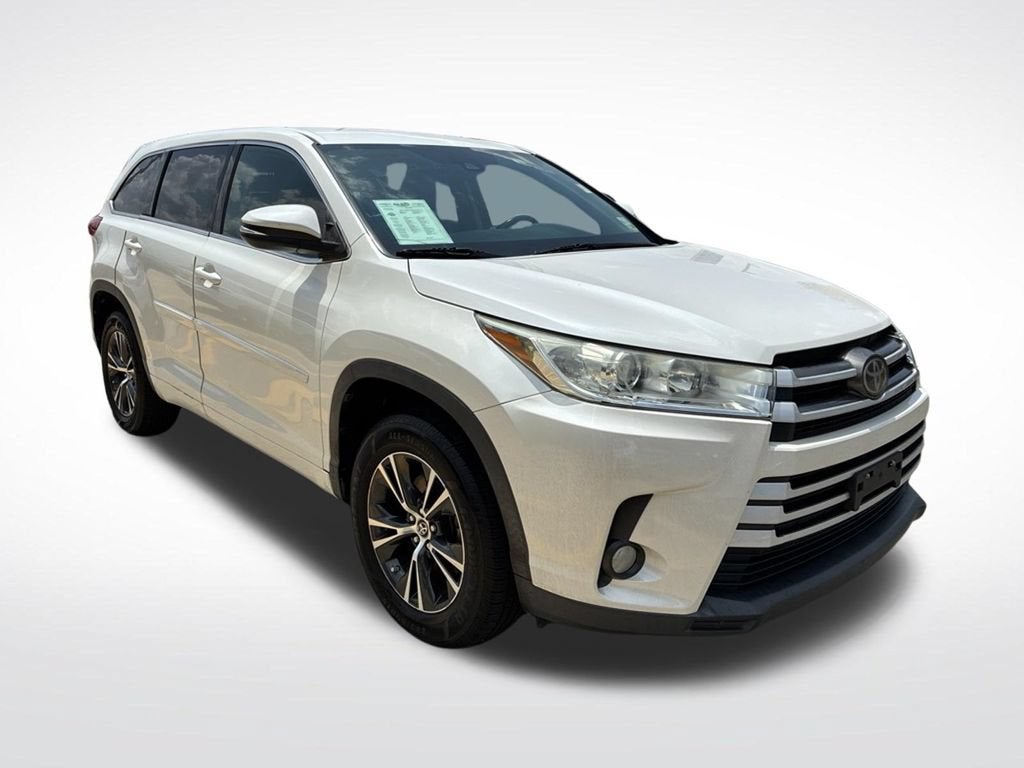 2017 Toyota Highlander LE