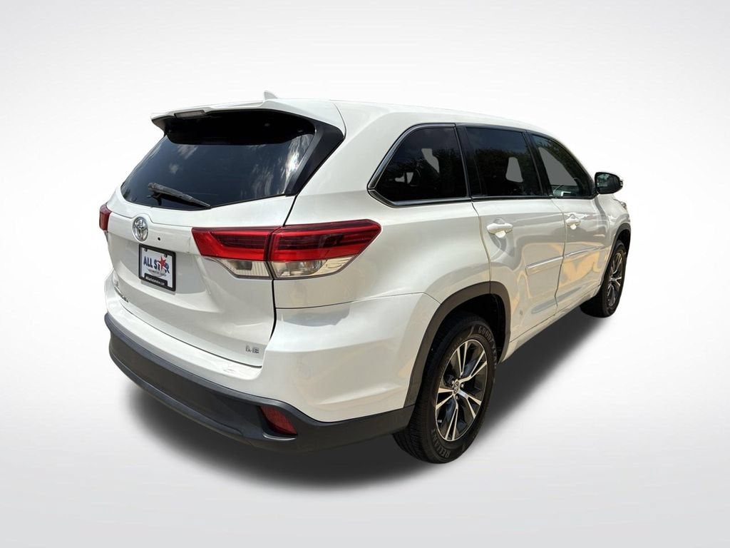 2017 Toyota Highlander LE