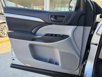 2019 Toyota Highlander LE