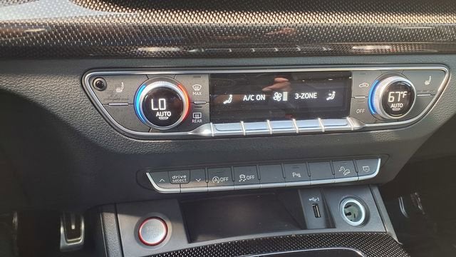 2022 Audi SQ5 Premium