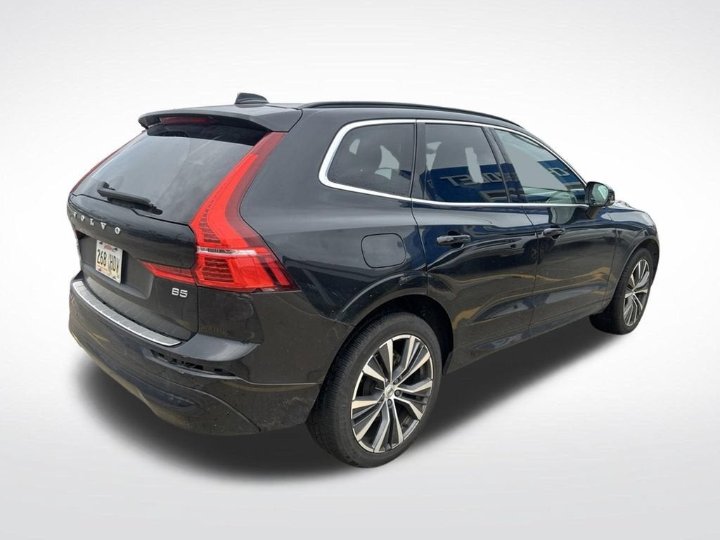 2022 Volvo XC60 Momentum