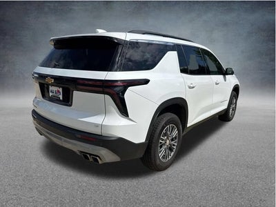2024 Chevrolet Traverse LT