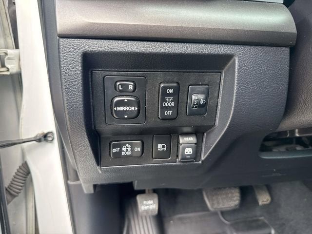 2019 Toyota Tundra 2WD SR5