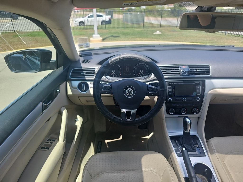 2013 Volkswagen Passat 2.5 SE