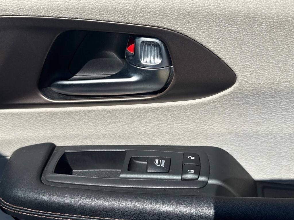 2019 Chrysler Pacifica Touring L