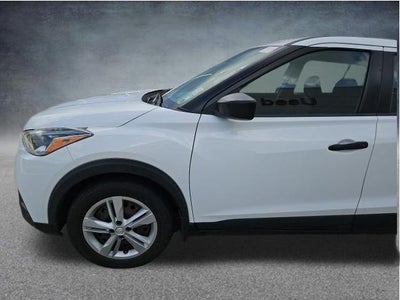 2020 Nissan Kicks S