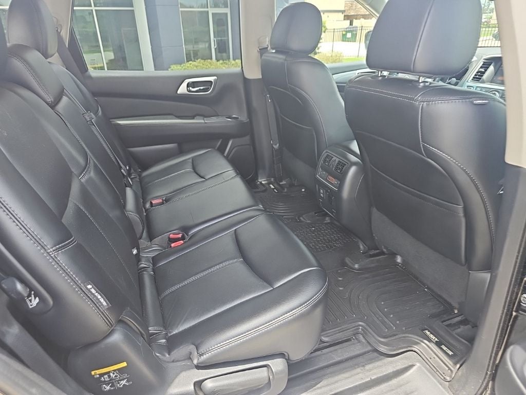 2018 Nissan Pathfinder SL