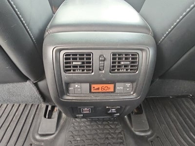 2018 Nissan Pathfinder SL