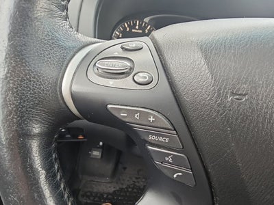 2018 Nissan Pathfinder SL