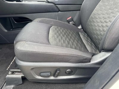 2023 Nissan Pathfinder SV