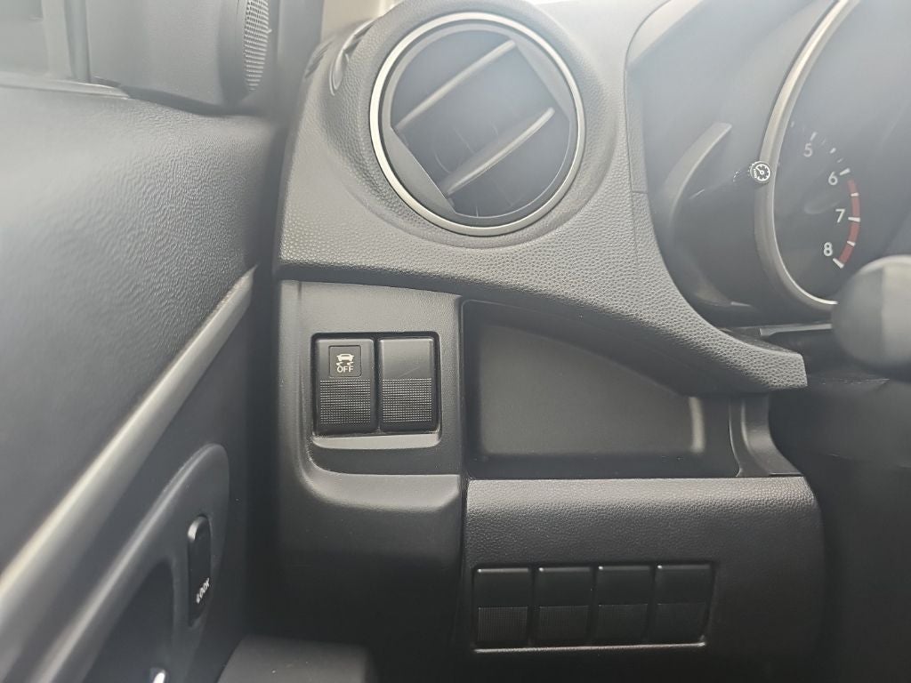2015 Mazda Mazda5 Sport