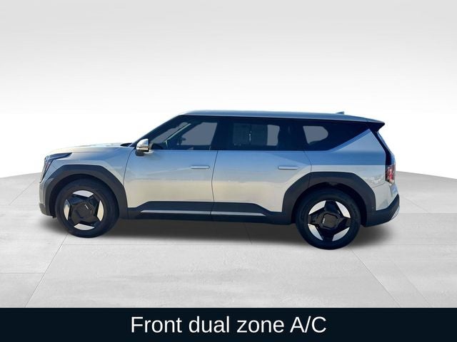2024 Kia EV9 Light Long Range