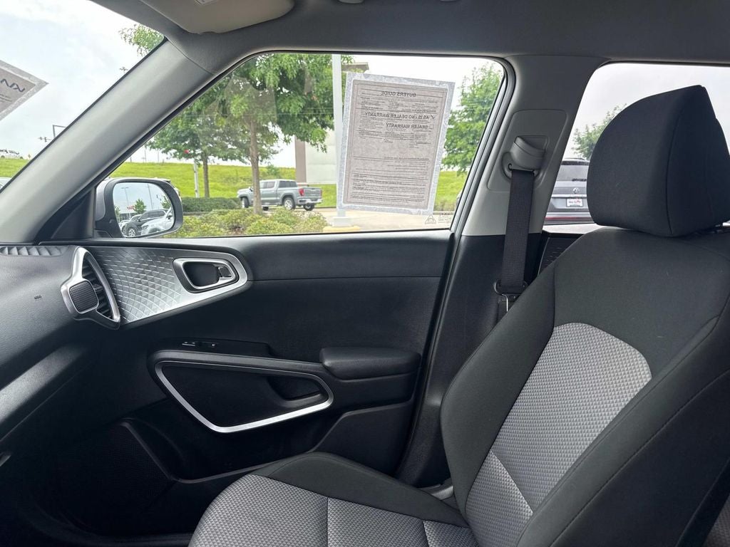 2025 Kia Soul LX