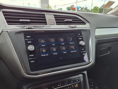 2023 Volkswagen Tiguan 2.0T SE