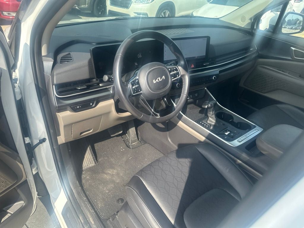 2025 Kia Carnival LXS