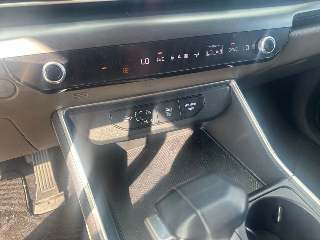 2025 Kia Carnival LXS