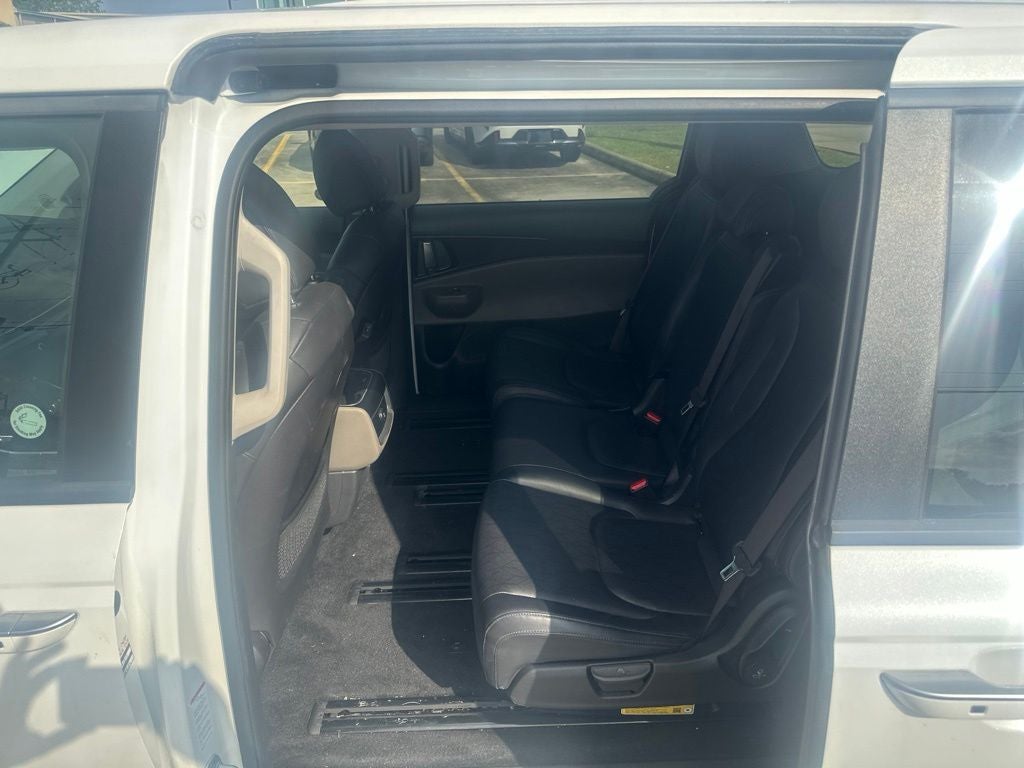 2025 Kia Carnival LXS