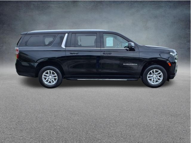 2023 Chevrolet Suburban LT