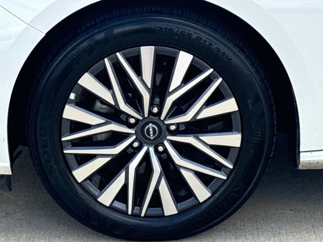 2025 Nissan Altima 2.5 SV