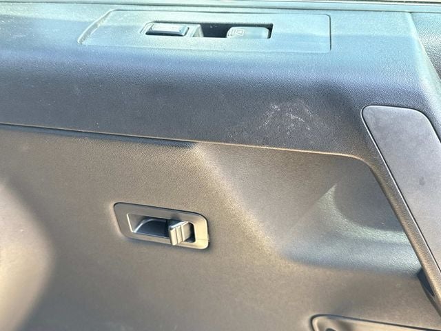 2010 Nissan Titan LE