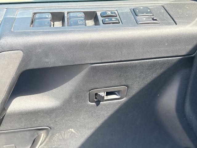 2010 Nissan Titan LE