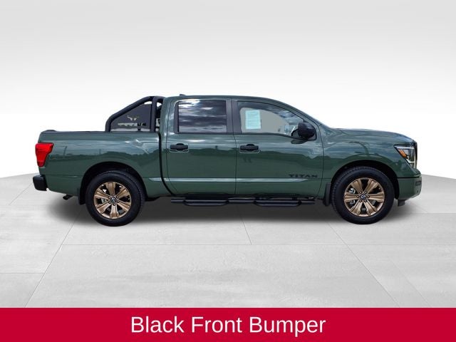 2024 Nissan Titan SV
