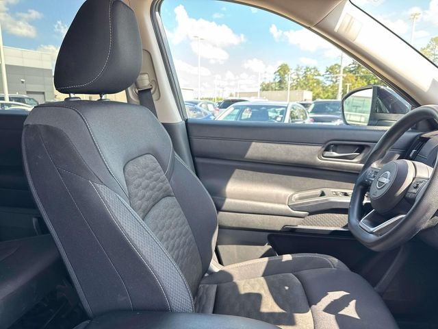 2024 Nissan Pathfinder S