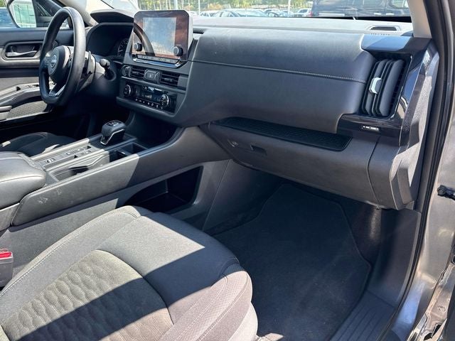 2024 Nissan Pathfinder S