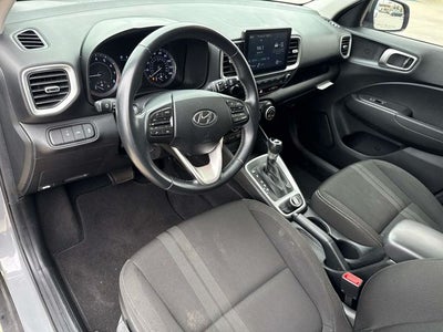 2022 Hyundai Venue SEL