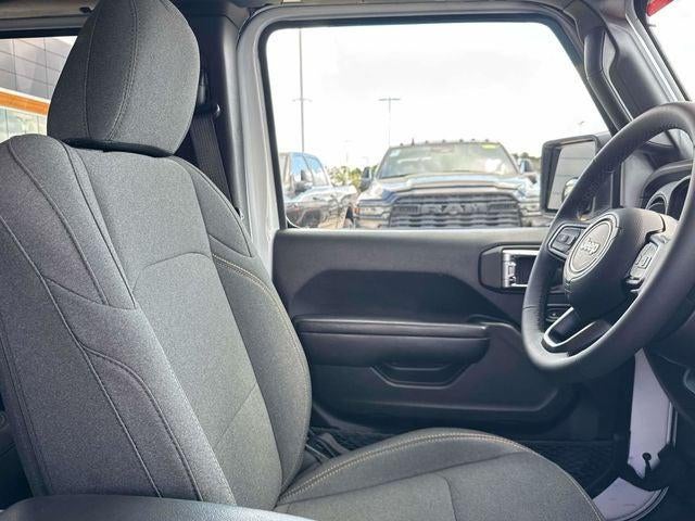 2025 Jeep Wrangler 4-Door Summit 4x4