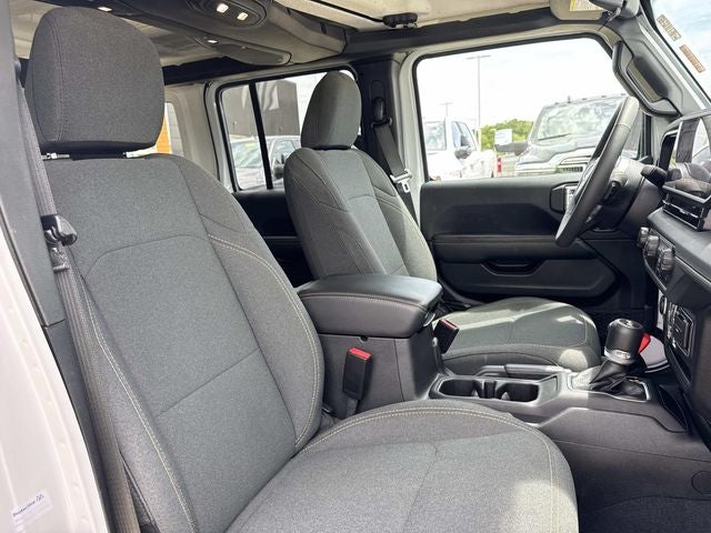 2024 Jeep Wrangler 4-Door Sahara 4x4