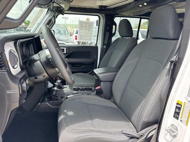 2024 Jeep Wrangler 4-Door Sahara 4x4