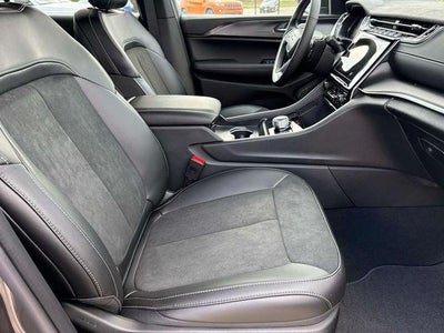 2025 Jeep Grand Cherokee L Altitude X 4x2