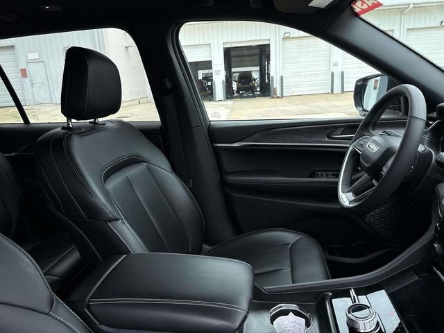 2025 Jeep Grand Cherokee L Limited 4x4