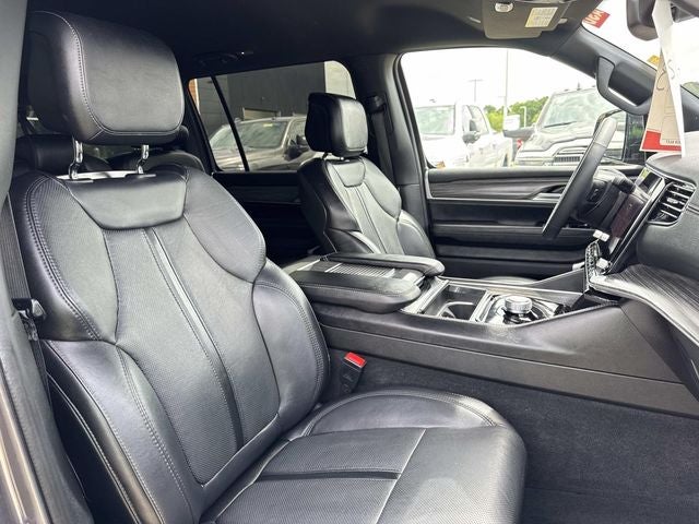 2024 Jeep Wagoneer L Series II 4x2